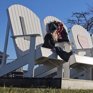 Meet your Posher, April